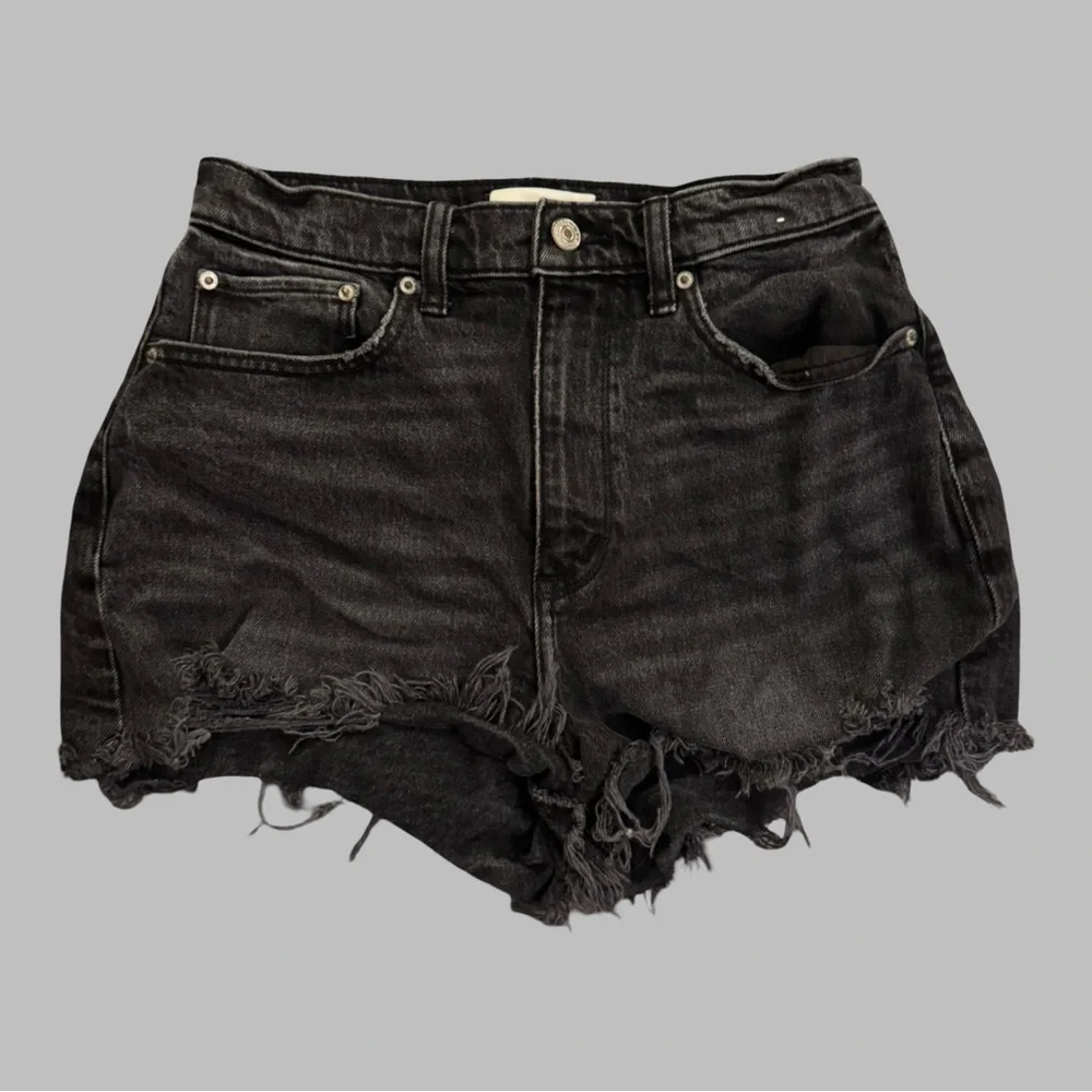 ABERCROMBIE & FITCH Women's Black Distressed Denim Shorts Size 2